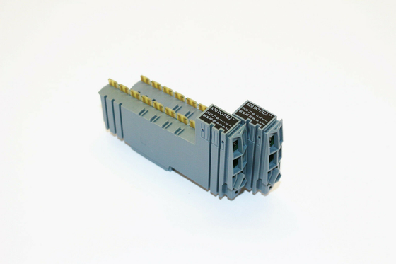 X20DOF322 B&amp;R X20 PLCシステム入力/出力モジュール16のデジタル出力1本のワイヤー関係のための24 VDC