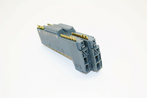X20DOF322 B&amp;R X20 PLCシステム入力/出力モジュール16のデジタル出力1本のワイヤー関係のための24 VDC