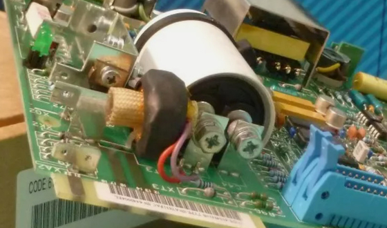 ABB SNAT631PAC 61049410B 高性能 プログラム可能な自動化コントローラ ドライブボード