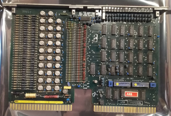 ABB 07YS03 GJR2263800R3 出力モジュールソケットボード ストック