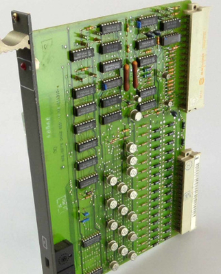 ABB 81AB10 GKE850100R0100 I/O モジュール 電源システムと産業用アプリケーション