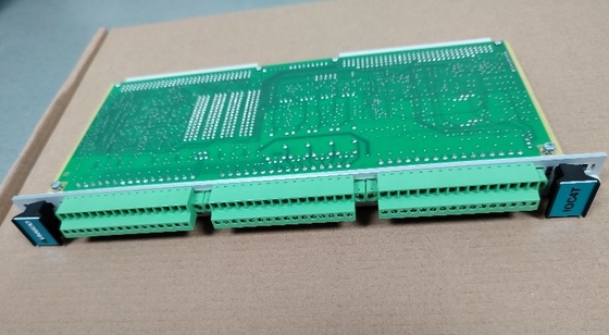 IOC4T 200-560-000-114 I/O カードは信号インターフェースとして機能し,機械の保護と基本状態モニタリング