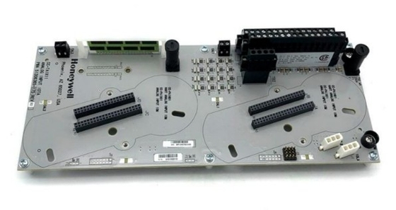 CC-TAIX11 ハニーウェル アナログ入力モジュール IOTA モジュール Rev B2 PLC モジュール