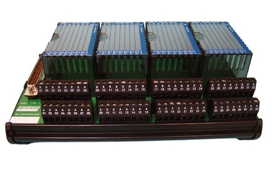 フォックスボロ P0916CA FBM217 32 個別入力インターフェースモジュール 単一または冗長なモジュール