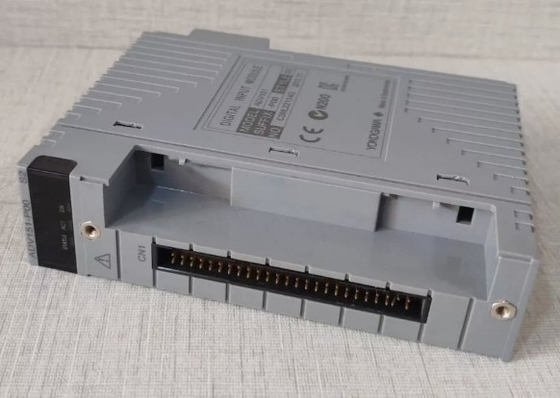 YOKOGAWA ADV151-P00 デジタル入力モジュール 32チャンネル 24V DC 隔離