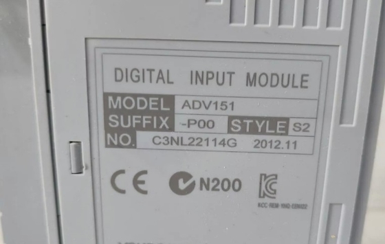YOKOGAWA ADV151-P00 デジタル入力モジュール 32チャンネル 24V DC 隔離