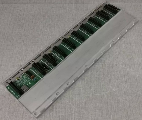 F3BU09-0NS1 YOKOGAWA 9スロットユニット 複数のモジュールを収容する基本モジュール I/O モジュール