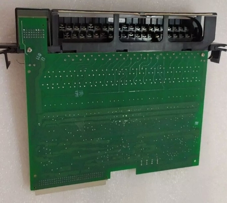 IC697MDL653 GE ディスクリート入力モジュール 24 ボルト DC ポジティブ/ネガティブ ロジック 32 点