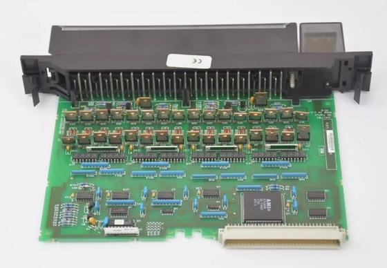 IC697MDL753 GE ディスクリート出力モジュール 5/48 ボルト DC 0.5 アムペア ネガティブ・ロジック 32 ポイント出力モジュール