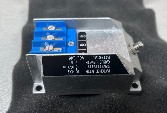 IQS452 204-452-000-221 接近システム信号コンディショナー