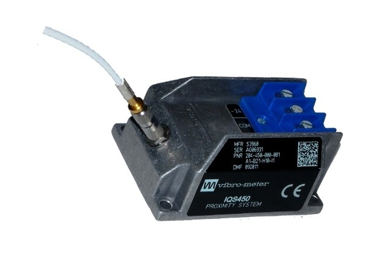 IQS450 204-450-000-002 A1-B21-H10-I1 近距離測定システム