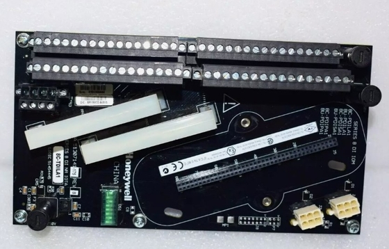 ハニーウェル 8C-TDILA1 シリーズ8 デジタル入力モジュール 24V IOTA コーティング