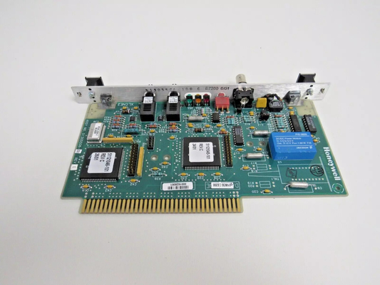 ハニーウェル 51305508-200 PLCs / マシン制御 XLCNE2 MM CE CERT MEDIUM DIST1 BOARD