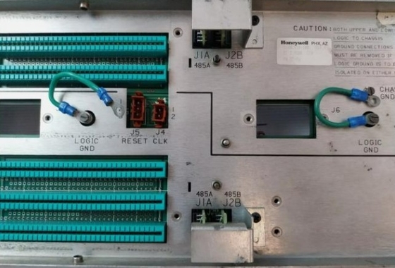 ハニーウェル 51402455-100 D/N モジュール クラシックバックパネル 2 NODE CFA