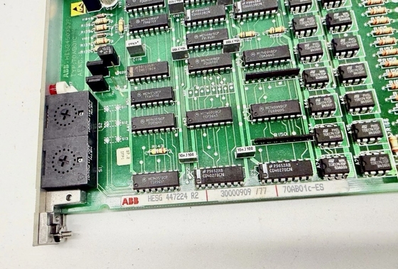70AB01C-ES HESG 447224 R2 ABBバイナリー出力モジュール制御ボード