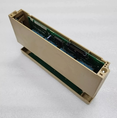 07EB61 GJV3074341R1 ABB デジタル入力モジュール 32DI 24 VAC/DC PLC モジュール
