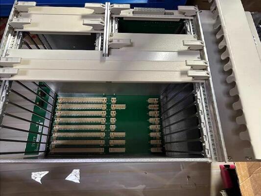 ABBシステムラック 89IL06A-E GJR2393500R0100 Procontrol カタログモジュール 16*16*12cm 寸法と12ヶ月保証