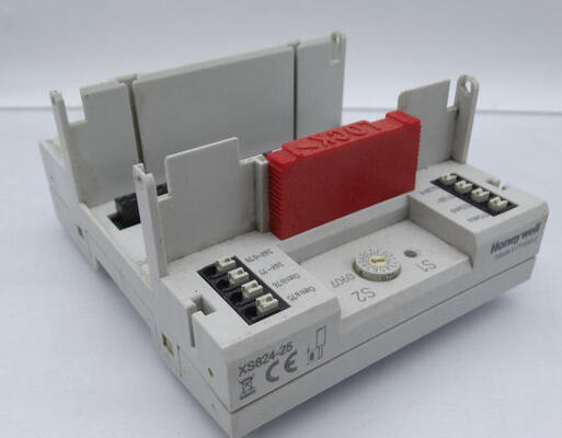 XS824-25 ハネウェル プッシュイン ターミナル ソケット I/O モジュール 24Vdc