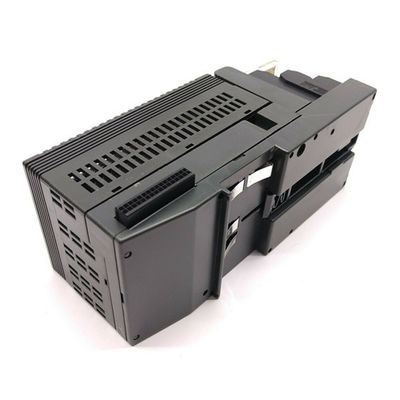 IC200MDL741 GE Fanuc PLC VersaMaxの分離した出力モジュール24VDC POS/NEGATIVE