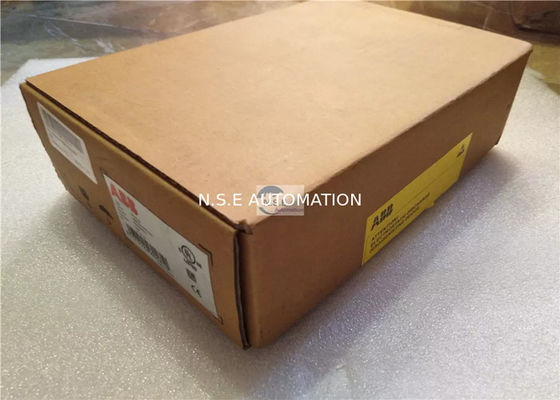 CP410M ABB PLCのコントロール パネル16のファンクション キー3&quot; LCDのグラフィック モノクロ入力/出力DCS 1SBP260181R1001