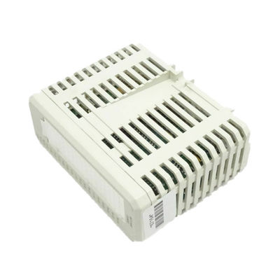 DO810-EA ABBデジタル出力のリレー16 CH 24V DC AC PLCの予備品3BSE008510R2