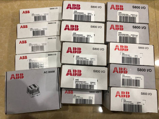 DO840 ABBデジタル出力 モジュール24V S/R 16 CH DC AC PLCの予備品3BSE020838R1