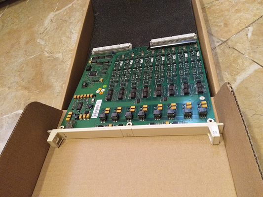 DSAO110 ABB AC S100 4つのチャネルPLCの予備品57120001-ATをアナログ出力