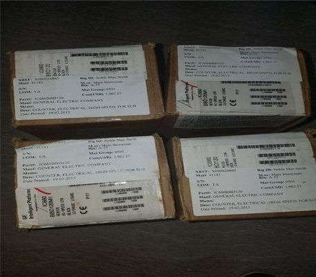IC600BF832 GE Fanuc PLCシステム入力モジュール115ボルトのAC General Electric
