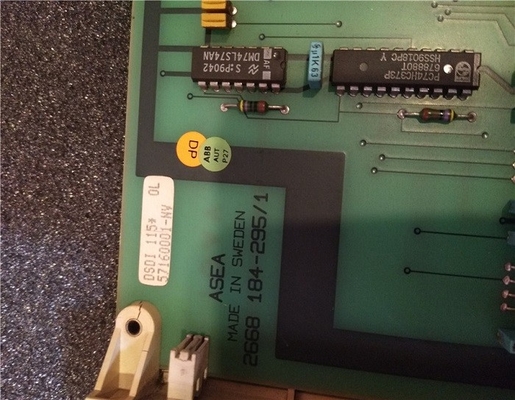 DSDI115 ABBのデジタル入力単位32Ch 24VDC PLCの予備品57160001-NV