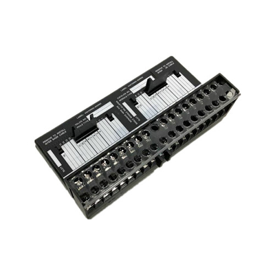 IC670CHS101 GE Fanuc GE分野入力/出力の基礎障壁様式のターミナル ブロックのホット挿入General Electric