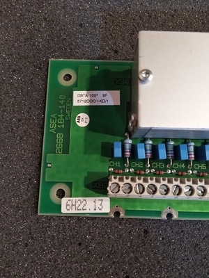 DSTA155P ABB S100 I / Oターミネーションユニット接続ユニットPLCスペアパーツ3BSE018323R1