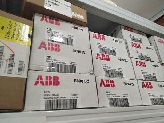 GKKA2121GO11GKKAC7689 ABBの産業オートメーションプロダクト単位PLCの予備品