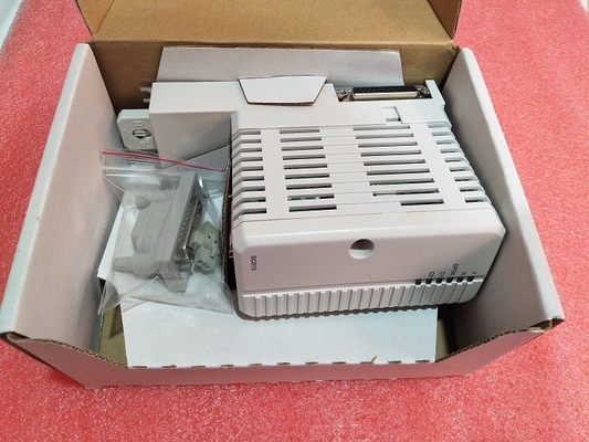 BC820K01 ABB PLC AC800M CEXバス単位入力/出力DCS 3BSE07150R1