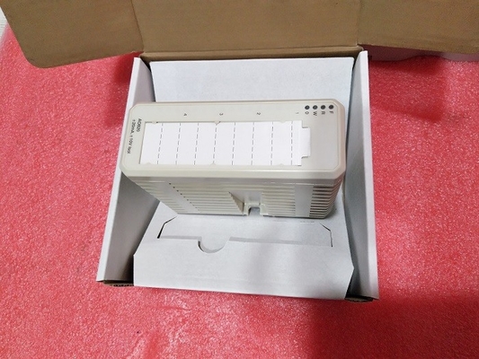 AO820 3BSE008546R1 ABB PLCのアナログ出力 モジュール4 CH S800入力/出力DCS