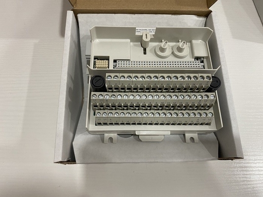 TU831V1 ABB PLC 8入力/出力は延長ターミナル ブロックS800入力/出力DCS 3BSE013235R1を運ぶ