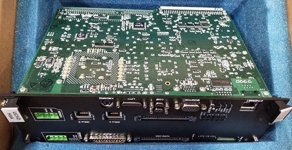 GE IS215UCVDH5A VME組立ボード VME用制御モジュールのラック