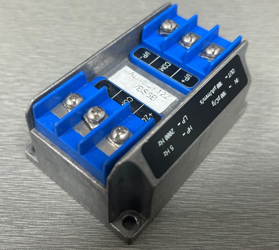 IPC704 244-704-000-042 A1-B03-C100-D100-E5-F1000-G0-H0-I0近距離測定システム