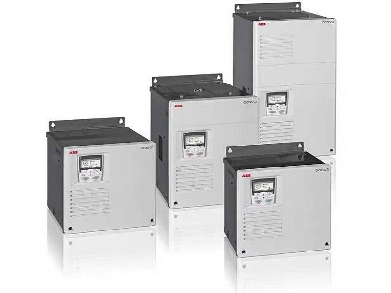 ABBシステムラック 89IL01/R3a 12ヶ月保証付き コンパクト 16*16*12cm 寸法と軽量 1kg デザイン