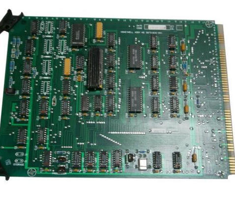ハニーウェル 30731823-001 A/D Mux PLC回路板 24Vdc 110mA 新しい状態制御モジュール