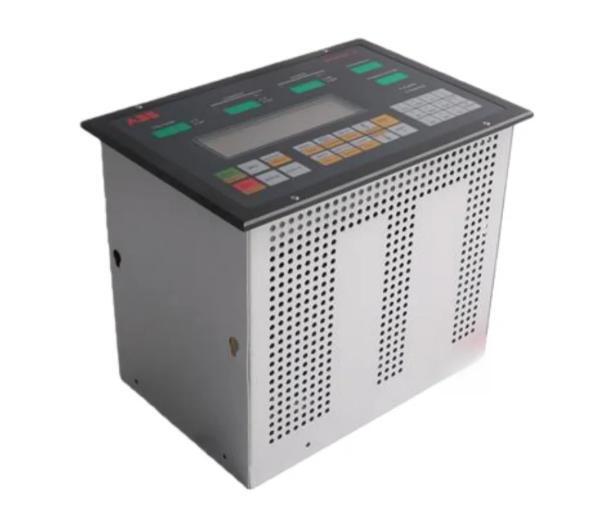 CMA120 3DDE300400 ABB 基本コントローラパネルユニット、3 ポジションスライドスイッチ付き 8 デジタル入力および 4 アナログ入力