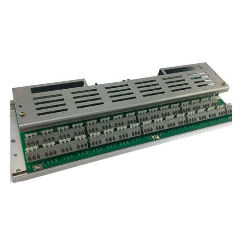 ARC093A V1 HIEE300690R1 ABB PLCのリレー出力モジュール入力/出力VDF DCS ABBモジュール
