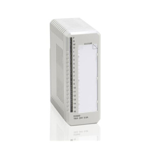 DO840 ABBデジタル出力 モジュール24V S/R 16 CH DC AC PLCの予備品3BSE020838R1