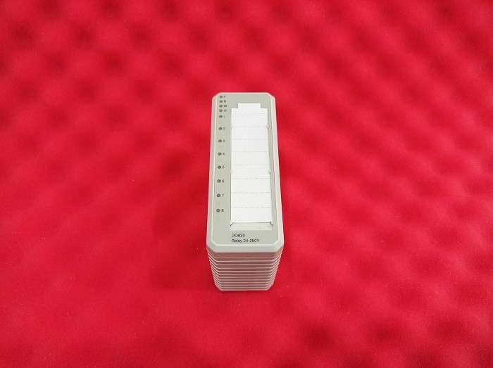 DO820 ABB S800入力/出力8チャネルの出力モジュール230V Abbのプロセス・オートメーション3BSE008514R1